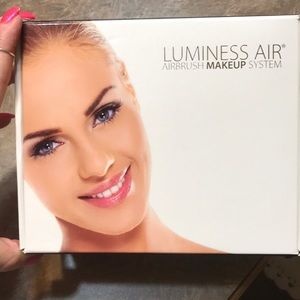 Airbrush makeup kit